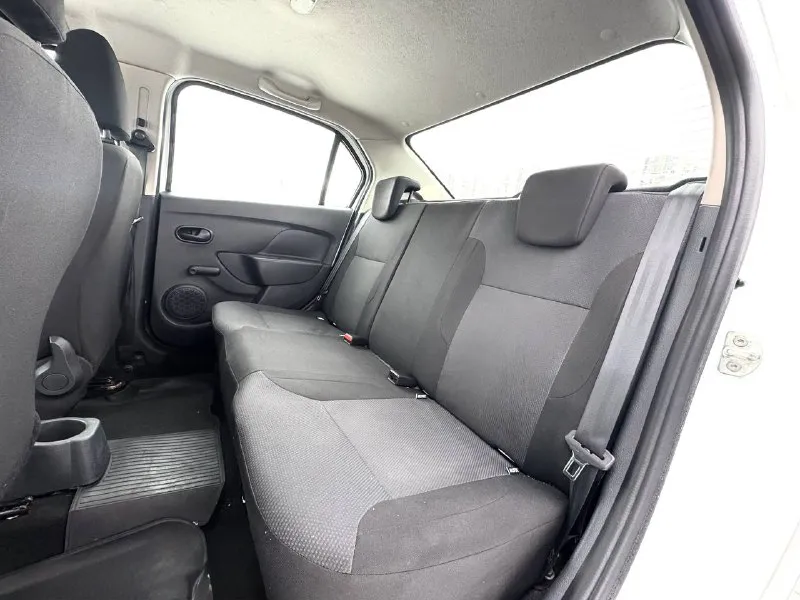 🏁в продаже renault logan год выпуска: 2021 пробег на табло: 76 600 км птс: электронный, юр. чистый двигатель: 1.6 бензин трансмиссия: mt vin: x7l4srlv467346165 цена: 530 000 новая цена: 510 000 руб. 📞 + 7 (928) 113-61-61 адрес: г. ростов-на-дону, тц «сиверс», пр. сиверса, 23 – как нас найти способы оплаты: — наличные; — кредит (20 банков); — безнал без ндс; — обмен на ваш авто. больше подробностей об авто и способах оплаты узнавайте у менеджера @autozaorndbot ___________ смотрите все авто в наличии – https://autozao. ru/ max. ru/auto_zao_rnd 💬 🗺️ присоединяйтесь к авто зао в других городах: — москва — краснодар - фотография - 7