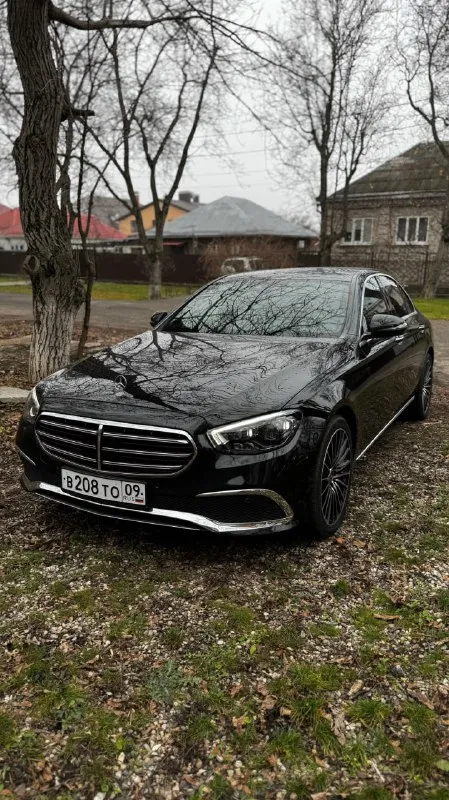 Хорошая комплектация «люкс» с редкими опциями: фары multibeam led от mercedes - адаптивное освещение... - фотография