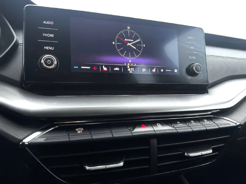 🏁в продаже skoda octavia год выпуска: 2021 пробег на табло: 60 000 км птс: электронный двигатель: 1.6 бензин трансмиссия: ат vin: xw8an4nx2nh008214 цена: 1 420 000 руб. 📞 + 7 (938) 130-35-61 адрес: г. ростов-на-дону, тц «сиверс», пр. сиверса, 23 – как нас найти способы оплаты: — наличные; — кредит (20 банков); — безнал без ндс; — обмен на ваш авто. больше подробностей об авто и способах оплаты узнавайте у менеджера @autozaorndbot ___________ смотрите все авто в наличии – https://autozao. ru/ max. ru/auto_zao_rnd 💬 🗺️ присоединяйтесь к авто зао в других городах: — москва — краснодар - фотография - 7