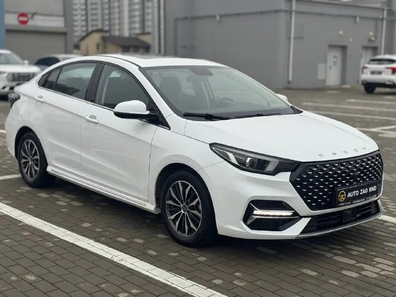 🏁в продаже omoda s5 год выпуска: 2023 пробег на табло: 48 000 км птс: электронный двигатель: 1.5 бензин трансмиссия: cvt vin: lvvdc21b2pd207485 цена: 1 080 000 руб. 📞 + 7 (938) 130-35-61 адрес: г. ростов-на-дону, тц «сиверс», пр. сиверса, 23 – как нас найти способы оплаты: — наличные; — кредит (20 банков); — безнал без ндс; — обмен на ваш авто. больше подробностей об авто и способах оплаты узнавайте у менеджера @autozaorndbot ___________ смотрите все авто в наличии – https://autozao. ru/ max. ru/auto_zao_rnd 💬 🗺️ присоединяйтесь к авто зао в других городах: — москва — краснодар - фотография - 2