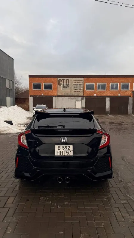 Добрый день! продаю honda civic (2018г) 1.5 cvt (182с) личный автомобиль, приобретался в японии и был привезен 8.03.2024. 1 владелец. состояние отличное, все родное, дтп не было, ничего не шилось и не колхозилось, полностью завод, есть скол на лобовом ( скину ). замена масла каждые 5т. машина едет очень бодро, ничего не гремит, все работает. кому нужна автотека могу скинуть. цена 1900000. обмен не интересует. связь: vk. com/idrosya_v 89281533234 - фотография - 2