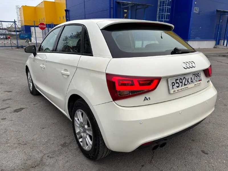 Продам audi a1 2014г. 1.4 tfsi dsg 750 т. р. 89054582118 таганрог автомобиль в отличном состоянии, машина вложений не требует, всегда проходила своевременное обслуживания на качественных запчастях. хорошая комплектация старт стоп, подогрев сидений. двигатель работают отличное едет очень шустро, кпп без нареканий не пинает, не дергает, не буксует. с документами полный порядок! без штрафов запретов итд. внешних дефектов нет, выглядит как новая. - фотография - 4