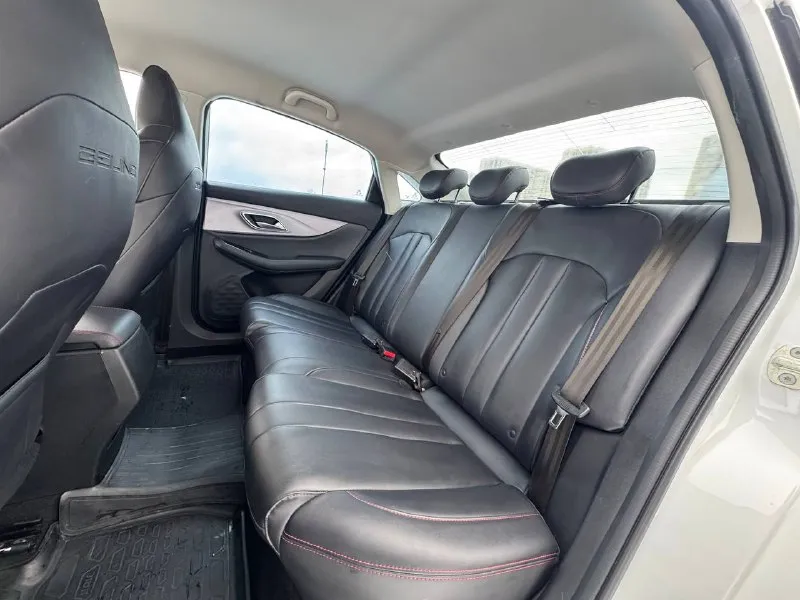 🏁 в продаже baic u5 plus год выпуска: 2023 пробег на табло: 42 000 км птс: электронный двигатель: 1.5 бензин трансмиссия: cvt vin: xwdclsac0p0000802 цена: 1 080 000 руб. 📞 + 7 (938) 130-35-61 адрес: г. ростов-на-дону, тц «сиверс», пр. сиверса, 23 – как нас найти способы оплаты: — наличные; — кредит (20 банков); — безнал без ндс; — обмен на ваш авто. больше подробностей об авто и способах оплаты узнавайте у менеджера @autozaorndbot ___________ смотрите все авто в наличии – https://autozao. ru/ max. ru/auto_zao_rnd 💬 🗺️ присоединяйтесь к авто зао в других городах: — москва — краснодар - фотография - 10