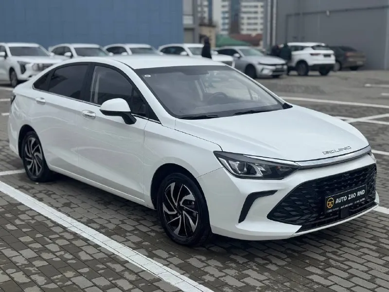 🏁 в продаже baic u5 plus год выпуска: 2023 пробег на табло: 42 000 км птс: электронный двигатель: 1.5 бензин трансмиссия: cvt vin: xwdclsac0p0000802 цена: 1 080 000 руб. 📞 + 7 (938) 130-35-61 адрес: г. ростов-на-дону, тц «сиверс», пр. сиверса, 23 – как нас найти способы оплаты: — наличные; — кредит (20 банков); — безнал без ндс; — обмен на ваш авто. больше подробностей об авто и способах оплаты узнавайте у менеджера @autozaorndbot ___________ смотрите все авто в наличии – https://autozao. ru/ max. ru/auto_zao_rnd 💬 🗺️ присоединяйтесь к авто зао в других городах: — москва — краснодар - фотография - 2