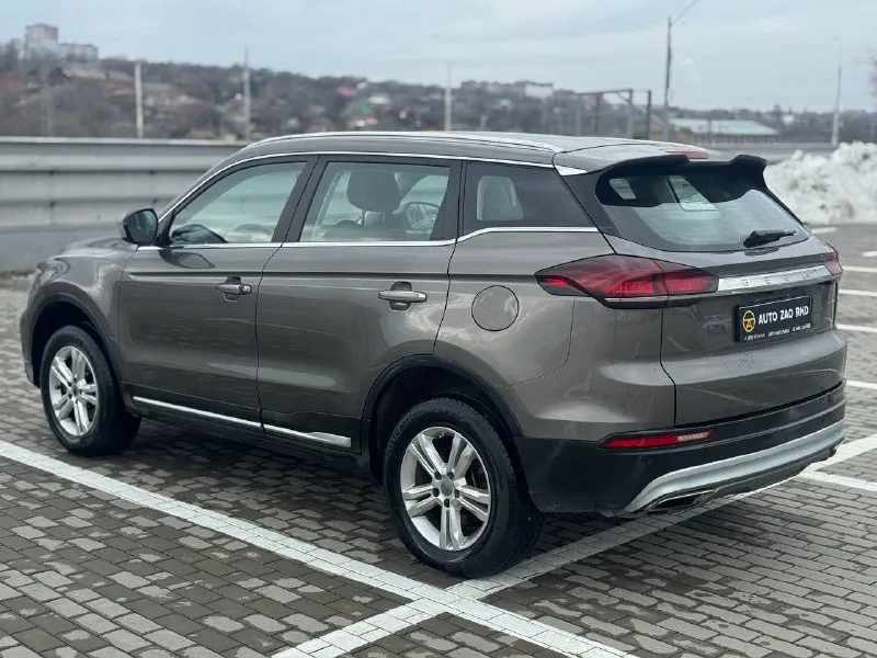 🏁 в продаже geely atlas pro год выпуска: 2023 пробег на табло: 53 000 км птс: электронный двигатель: 1.5 бензин трансмиссия: аt vin: y4k8722z7pb305275 цена: 1 440 000 руб. 📞 + 7 (938) 130-35-61 адрес: г. ростов-на-дону, тц «сиверс», пр. сиверса, 23 – как нас найти способы оплаты: — наличные; — кредит (20 банков); — безнал без ндс; — обмен на ваш авто. больше подробностей об авто и способах оплаты узнавайте у менеджера @autozaorndbot ___________ смотрите все авто в наличии – https://autozao. ru/ max. ru/auto_zao_rnd 💬 🗺️ присоединяйтесь к авто зао в других городах: — москва — краснодар - фотография - 3