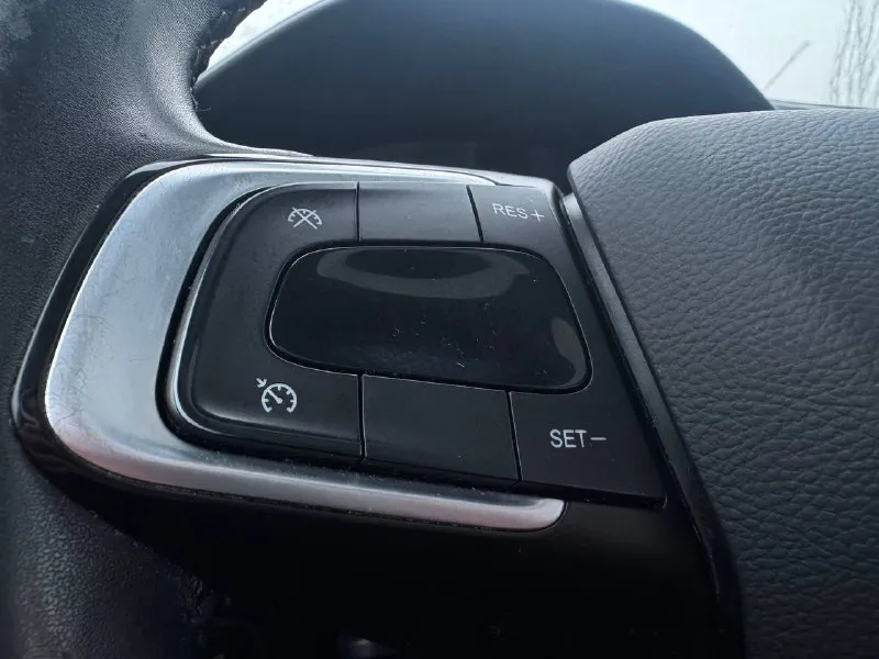 🏁в продаже chery tiggo 4 год выпуска: 2022 пробег на табло: 52 000 км птс: электронный двигатель: 1.5 бензин трансмиссия: cvt vin: lvvdb21bxnd317247 цена: 990 000 руб. 📞 +7 (938) 130-35-61 адрес: г. ростов-на-дону, тц «сиверс», пр. сиверса, 23 – как нас найти способы оплаты: — наличные; — кредит (20 банков); — безнал без ндс; — обмен на ваш авто. больше подробностей об авто и способах оплаты узнавайте у менеджера в @autozaorndbot ___________ смотрите все авто в наличии – https://autozao. ru/ 🗺️ присоединяйтесь к авто зао в других городах: — москва — краснодар - фотография - 9