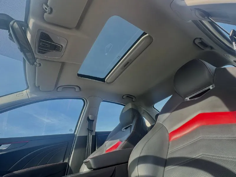 🏁в продаже kaiyi e5 год выпуска: 2023 пробег на табло: 67 000 км птс: электронный двигатель: 1.5 бензин трансмиссия: cvt vin: xuuja2g29p0003218 цена: 1 080 000 руб. 📞 +7 (938) 130-35-61 адрес: г. ростов-на-дону, тц «сиверс», пр. сиверса, 23 – как нас найти способы оплаты: — наличные; — кредит (20 банков); — безнал без ндс; — обмен на ваш авто. больше подробностей об авто и способах оплаты узнавайте у менеджера в @autozaorndbot ___________ смотрите все авто в наличии – https://autozao. ru/ 🗺️ присоединяйтесь к авто зао в других городах: — москва — краснодар - фотография - 8