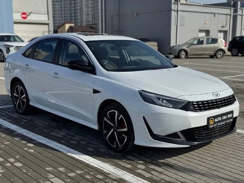 🏁в продаже kaiyi e5 год выпуска: 2023 пробег на табло: 38 000 км птс: электронный двигатель: 1.5 бензин трансмиссия: cvt vin: xuuja2g27p0003492 цена: 1 080 000 руб. 📞 +7 (938) 130-35-61 адрес: г. ростов-на-дону, тц «сиверс», пр. сиверса, 23 – как нас найти способы оплаты: — наличные; — кредит (20 банков); — безнал без ндс; — обмен на ваш авто. больше подробностей об авто и способах оплаты узнавайте у менеджера в @autozaorndbot ___________ смотрите все авто в наличии – https://autozao. ru/ 🗺️ присоединяйтесь к авто зао в других городах: — москва — краснодар - фотография - 2