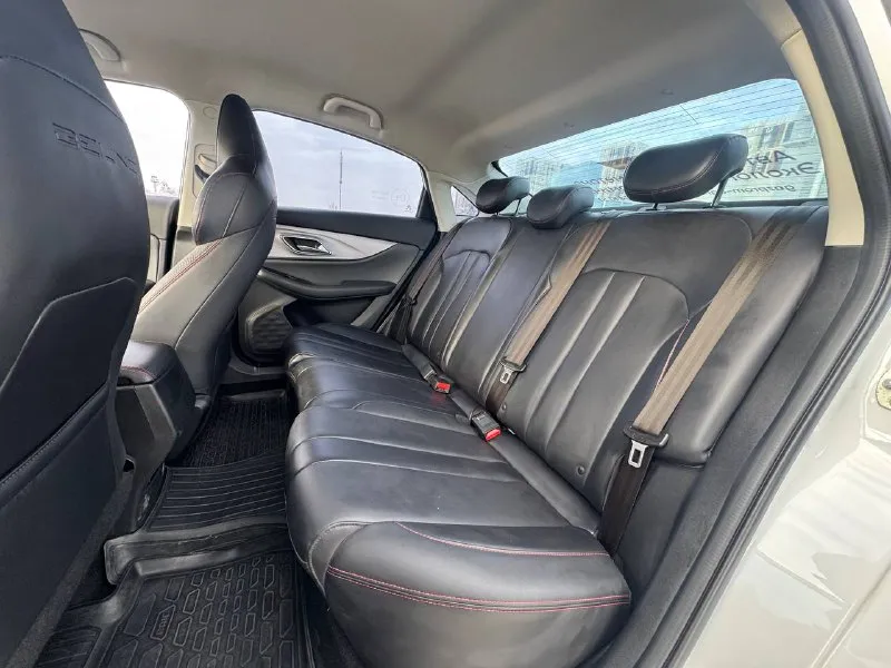 🏁в продаже baic u5 plus год выпуска: 2023 пробег на табло: 42 000 км птс: электронный двигатель: 1.5 бензин трансмиссия: cvt vin: xwdclsac9p0000815 цена: 1 090 000 руб. 📞 +7 (938) 130-35-61 адрес: г. ростов-на-дону, тц «сиверс», пр. сиверса, 23 – как нас найти способы оплаты: — наличные; — кредит (20 банков); — безнал без ндс; — обмен на ваш авто. больше подробностей об авто и способах оплаты узнавайте у менеджера в @autozaorndbot ___________ смотрите все авто в наличии – https://autozao. ru/ 🗺️ присоединяйтесь к авто зао в других городах: — москва — краснодар - фотография - 10