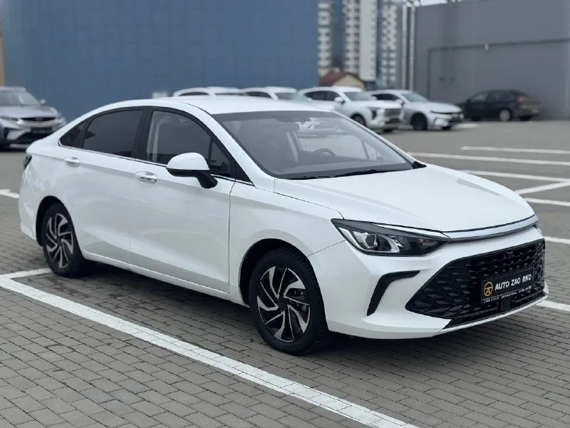 🏁в продаже baic u5 plus год выпуска: 2023 пробег на табло: 42 000 км птс: электронный двигатель: 1.5 бензин трансмиссия: cvt vin: xwdclsac9p0000815 цена: 1 090 000 руб. 📞 +7 (938) 130-35-61 адрес: г. ростов-на-дону, тц «сиверс», пр. сиверса, 23 – как нас найти способы оплаты: — наличные; — кредит (20 банков); — безнал без ндс; — обмен на ваш авто. больше подробностей об авто и способах оплаты узнавайте у менеджера в @autozaorndbot ___________ смотрите все авто в наличии – https://autozao. ru/ 🗺️ присоединяйтесь к авто зао в других городах: — москва — краснодар - фотография - 2