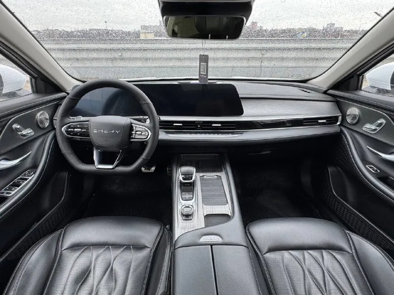 🏁 в продаже chery arrizo 8 год выпуска: 2024 пробег на табло: 28 000 км птс: электронный двигатель: 1.6 бензин трансмиссия: amt vin: lvvdc21b9rd558574 цена: 1 760 000 руб. 📞 + 7 (938) 130-35-61 адрес: г. ростов-на-дону, тц «сиверс», пр. сиверса, 23 – как нас найти способы оплаты: — наличные; — кредит (20 банков); — безнал без ндс; — обмен на ваш авто. больше подробностей об авто и способах оплаты узнавайте у менеджера @autozaorndbot ___________ смотрите все авто в наличии – https://autozao. ru/ max. ru/auto_zao_rnd 💬 🗺️ присоединяйтесь к авто зао в других городах: — москва — краснодар - фотография - 5