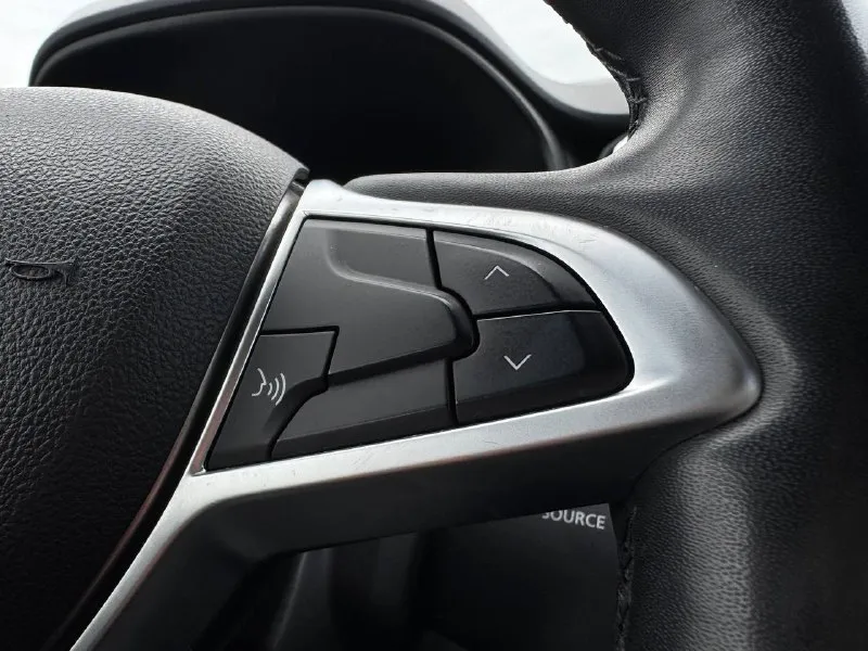 🏁 в продаже renault duster год выпуска: 2021 пробег на табло: 64 000 км птс: электронный двигатель: 1.3 бензин трансмиссия: cvt vin: x7lhsrp3968215340 цена: 1 150 000 руб. 📞 + 7 (938) 130-35-61 адрес: г. ростов-на-дону, тц «сиверс», пр. сиверса, 23 – как нас найти способы оплаты: — наличные; — кредит (20 банков); — безнал без ндс; — обмен на ваш авто. больше подробностей об авто и способах оплаты узнавайте у менеджера @autozaorndbot ___________ смотрите все авто в наличии – https://autozao. ru/ max. ru/auto_zao_rnd 💬 🗺️ присоединяйтесь к авто зао в других городах: — москва — краснодар - фотография - 8