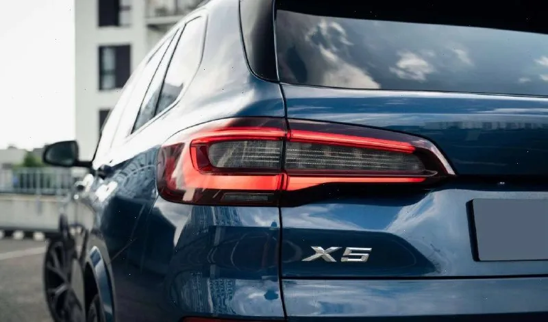 Первая регистрация: 2021-05 пробег: 42 517 км двигатель: 2993 cm³, 258 л. с. (210кв) тип топлива: дизель тип кузова: внедорожник / кроссовер количество дверей: 4/5 тип трансмиссии: полный привод (4х4) коробка передач: автоматическая климат-контроль: климат-контроль цвет: синий / голубой дефекты: без дефектов диаметр дисков: r21 снаряженная масса, кг: 2190 количество сидений: 5 евростандарт: евро 6 💸цена💸: 5 250 000 руб. нарядный автомобиль, без участия в дтп, один владелец, прошел своевременное обслуживание, по все вопросам звоните пишите 📞📱 max: +7 (926) 177-22-76 - фотография - 10