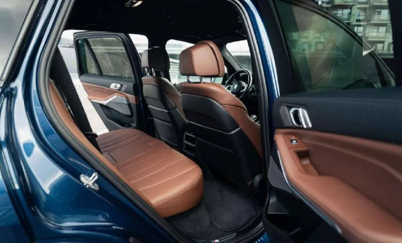 Первая регистрация: 2021-05 пробег: 42 517 км двигатель: 2993 cm³, 258 л. с. (210кв) тип топлива: дизель тип кузова: внедорожник / кроссовер количество дверей: 4/5 тип трансмиссии: полный привод (4х4) коробка передач: автоматическая климат-контроль: климат-контроль цвет: синий / голубой дефекты: без дефектов диаметр дисков: r21 снаряженная масса, кг: 2190 количество сидений: 5 евростандарт: евро 6 💸цена💸: 5 250 000 руб. нарядный автомобиль, без участия в дтп, один владелец, прошел своевременное обслуживание, по все вопросам звоните пишите 📞📱 max: +7 (926) 177-22-76 - фотография - 8