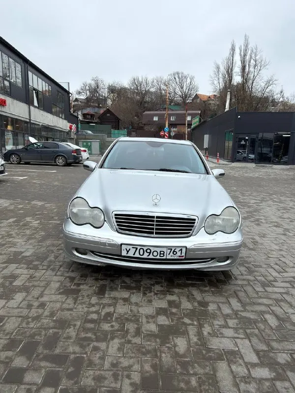 В продаже mercedes-benz c-класс w203,объем 1.8 ат,2004 год, пробег 244600,цена 560000. автомобилем в... - фотография