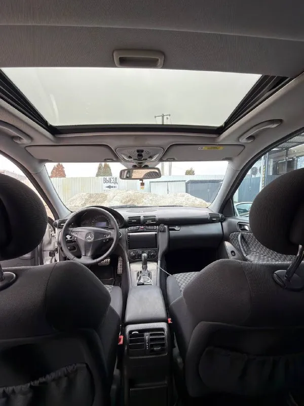 В продаже mercedes-benz c-класс w203,объем 1.8 ат,2004 год, пробег 244600,цена 560000. автомобилем владею 2 года. недавно обслуживал двигатель: зам. всех прокладок зам. фильтров зам. термостата зам. патрубков зам. свечей зам. масло в двигателе обслужен стартер с генератор. перешил руль в эко кожу. салон в отличном состоянии, чистый и опрятный. переходная модель, двигатель m271 автомобиль на полном ходу, единственное, в скором времени нужно обслужить ходовую. возможен торг. 89643338644 vk. ru/id241702649 - фотография - 4