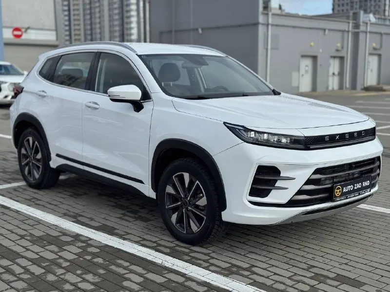 🏁 в продаже exeed lx год выпуска: 2023 пробег на табло: 62 603 км птс: электронный двигатель: 1.5 бензин трансмиссия: cvt vin: lvtdb21b9pe908028 цена: 1 470 000 руб. 📞 + 7 (938) 130-35-61 адрес: г. ростов-на-дону, тц «сиверс», пр. сиверса, 23 – как нас найти способы оплаты: — наличные; — кредит (20 банков); — безнал без ндс; — обмен на ваш авто. больше подробностей об авто и способах оплаты узнавайте у менеджера @autozaorndbot ___________ смотрите все авто в наличии – https://autozao. ru/ max. ru/auto_zao_rnd 💬 🗺️ присоединяйтесь к авто зао в других городах: — москва — краснодар - фотография - 2