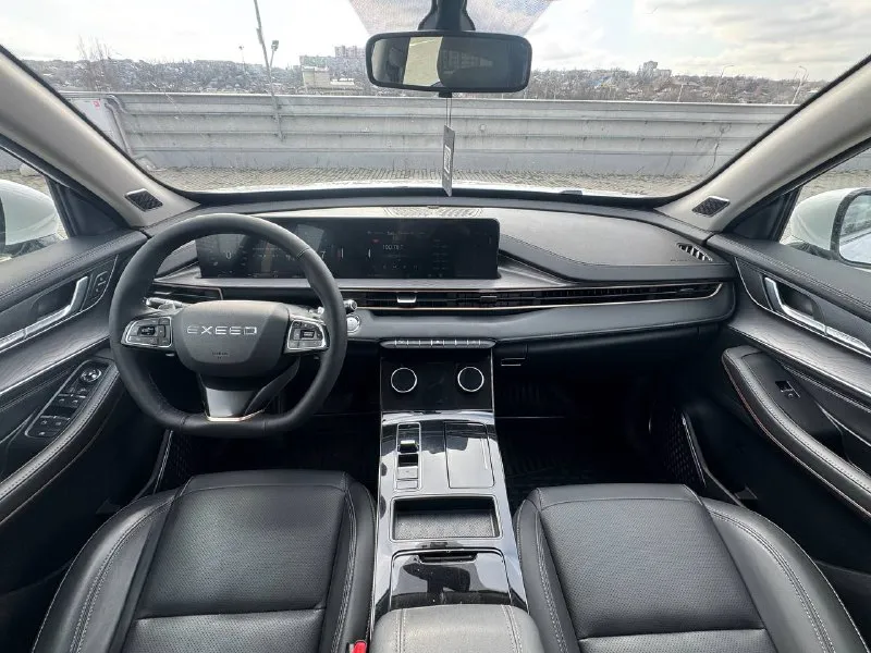 🏁 в продаже exeed lx год выпуска: 2023 пробег на табло: 62 603 км птс: электронный двигатель: 1.5 бензин трансмиссия: cvt vin: lvtdb21b9pe908028 цена: 1 470 000 руб. 📞 + 7 (938) 130-35-61 адрес: г. ростов-на-дону, тц «сиверс», пр. сиверса, 23 – как нас найти способы оплаты: — наличные; — кредит (20 банков); — безнал без ндс; — обмен на ваш авто. больше подробностей об авто и способах оплаты узнавайте у менеджера @autozaorndbot ___________ смотрите все авто в наличии – https://autozao. ru/ max. ru/auto_zao_rnd 💬 🗺️ присоединяйтесь к авто зао в других городах: — москва — краснодар - фотография - 5