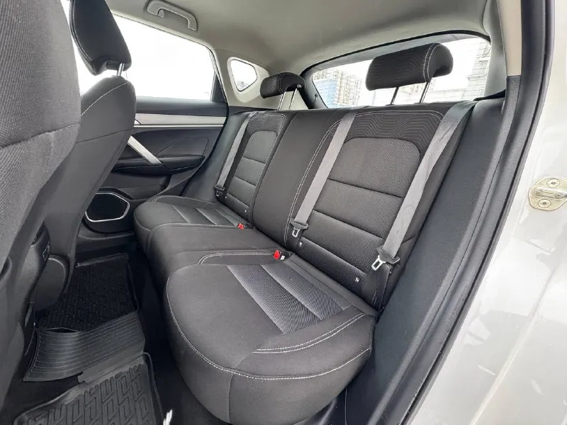 🏁в продаже geely coolray год выпуска: 2023 пробег на табло: 91 600 км птс: электронный, юр. чистый двигатель: 1.5 бензин трансмиссия: amt vin: y4k8622z1pb907253 цена: 1 290 000 новая цена: 1 280 000 руб. 📞 +7 (938) 130-35-61 адрес: г. ростов-на-дону, тц «сиверс», пр. сиверса, 23 – как нас найти способы оплаты: — наличные; — кредит (20 банков); — безнал без ндс; — обмен на ваш авто. больше подробностей об авто и способах оплаты узнавайте у менеджера @autozaorndbot ___________ смотрите все авто в наличии – https://autozao. ru/ 🗺️ присоединяйтесь к авто зао в других городах: — москва — краснодар - фотография - 8