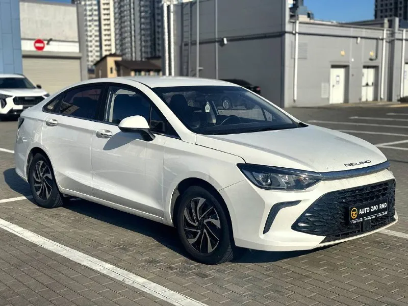 🏁 в продаже baic u5 plus год выпуска: 2023 пробег на табло: 44 643 км птс: электронный двигатель: 1.5 бензин трансмиссия: cvt vin: xwdclsac0p0000931 цена: 1 080 000 руб. 📞 + 7 (938) 130-35-61 адрес: г. ростов-на-дону, тц «сиверс», пр. сиверса, 23 – как нас найти способы оплаты: — наличные; — кредит (20 банков); — безнал без ндс; — обмен на ваш авто. больше подробностей об авто и способах оплаты узнавайте у менеджера @autozaorndbot ___________ смотрите все авто в наличии – https://autozao. ru/ max. ru/auto_zao_rnd 💬 🗺️ присоединяйтесь к авто зао в других городах: — москва — краснодар - фотография - 2