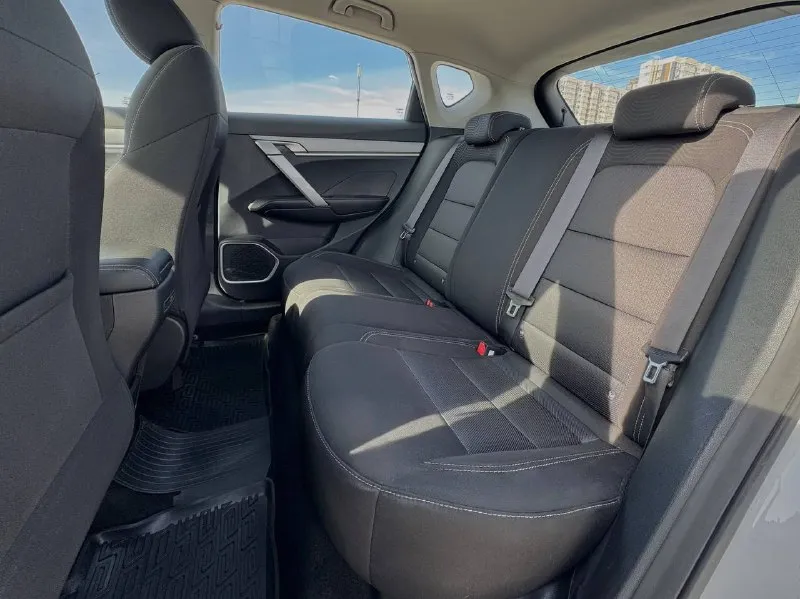 🏁 в продаже geely coolray год выпуска: 2023 пробег на табло: 56 152 км птс: электронный двигатель: 1.5 бензин трансмиссия: амт vin: y4k8622z3pb905083 цена: 1 340 000 руб. 📞 + 7 (938) 130-35-61 адрес: г. ростов-на-дону, тц «сиверс», пр. сиверса, 23 – как нас найти способы оплаты: — наличные; — кредит (20 банков); — безнал без ндс; — обмен на ваш авто. больше подробностей об авто и способах оплаты узнавайте у менеджера @autozaorndbot ___________ смотрите все авто в наличии – https://autozao. ru/ max. ru/auto_zao_rnd 💬 🗺️ присоединяйтесь к авто зао в других городах: — москва — краснодар - фотография - 10