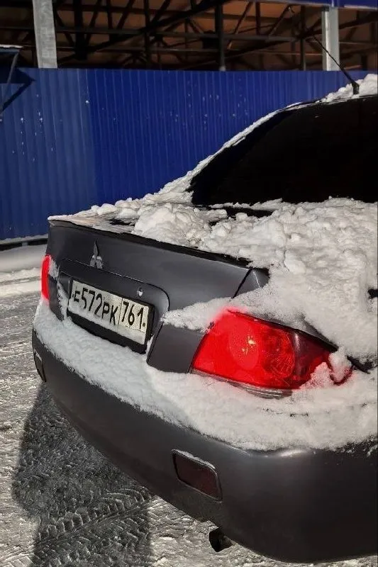 Mitsubishi lancer 9 2006г собственник 3 владельца двигатель 1.3 / мкпп / все работает идеально, масло менялось каждые 6т. к (lukoil genesis 5w30) по документам все отлично, штрафов, запретов, ограничений нет что было сделано, смотрите ниже, все чеки, предоставлю ходовая перед: стойки стабилизаторов 4шт втулки стабилизаторов 4шт передние рулевые наконечники 2шт шаровые опоры 2шт передние стойки 2 передние сайлентболоки на перед рычаги 2 тормозные диски колодки опорные подшипники 2 пыльник отбойник на стойки передний сальник деференциала левый рулевая рейка motorherz ходовая зад: тросики ручника 2 стойки армортизационные 2 пальник на стойки и отбойник на 2 тормозные диски задние колодки задние колодки на ручник капиталка: 25 августа 2025 расточка шлифовка масляный насос прокладка гбц прокладки выпускного и выпускного коллектора поршни + пальцы 72.0 вкладыши коренные и шатунные 0.25 кольца поршневые 72.0 сальники клапанов + клапана выжимной подшипник свечи сальники двигателя зад перед сальники распредвала помпа антифриз красный 5л прокладка масло приемника прокладка дроссельной заслонки ремень грм ролик натяжной прокладка клапанной крышки уплотнительные кольца свечных колодцев замена масла в коробке на пробеге 249.900 масло трансмиссионное мкпп zic 75w-85 по мелочи - заменено: броне провода наконечники катушки уплотнитель пробки поддона сальник деференциала датчик уровня давления масла замена кулисы отопителя датчик давления масла бензонасос датчик уровня топлива термостат подрулевой шлейф обводные ремни (2) 02.11.25 замена жидкости гидроуселителя mannol сальник распредвала (reinz) 500₽ обводные ремни (2) 1.400₽ 25.02.2026 замена радиатора двигателя машину делала для себя! салон в хорошем состоянии, багажник тоже, гур/кондиционер/печка/стеклоподъемники/центральный замок установлены линзованные туманки 05.02.2026 в машине дует, светится, работает всё продаю не спешу, приезжайте, смотрите, проверяйте 440.000₽ 🔴 89508512547 алина - фотография - 3