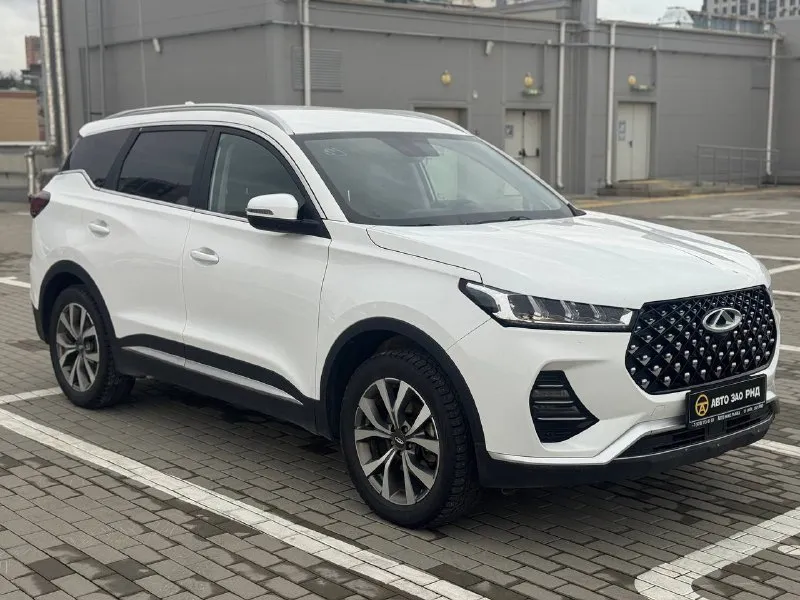 🏁 в продаже chery tiggo 7pro год выпуска: 2023 пробег на табло: 56 903 км птс: электронный двигатель: 1.5 бензин трансмиссия: cvt vin: lvvdb21b6pd762457 цена: 1 340 000 руб. 📞 + 7 (938) 130-35-61 адрес: г. ростов-на-дону, тц «сиверс», пр. сиверса, 23 – как нас найти способы оплаты: — наличные; — кредит (20 банков); — безнал без ндс; — обмен на ваш авто. больше подробностей об авто и способах оплаты узнавайте у менеджера @autozaorndbot ___________ смотрите все авто в наличии – https://autozao. ru/ max. ru/auto_zao_rnd 💬 🗺️ присоединяйтесь к авто зао в других городах: — москва — краснодар - фотография - 2