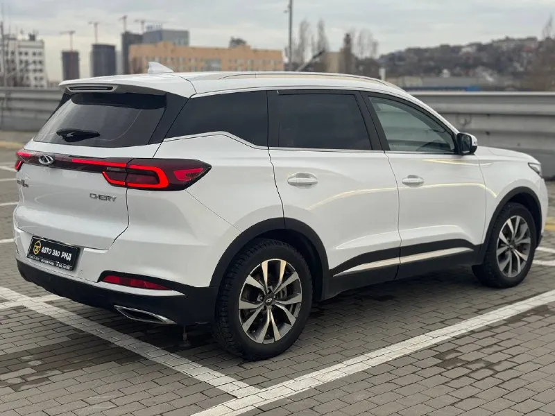 🏁 в продаже chery tiggo 7pro год выпуска: 2023 пробег на табло: 56 903 км птс: электронный двигатель: 1.5 бензин трансмиссия: cvt vin: lvvdb21b6pd762457 цена: 1 340 000 руб. 📞 + 7 (938) 130-35-61 адрес: г. ростов-на-дону, тц «сиверс», пр. сиверса, 23 – как нас найти способы оплаты: — наличные; — кредит (20 банков); — безнал без ндс; — обмен на ваш авто. больше подробностей об авто и способах оплаты узнавайте у менеджера @autozaorndbot ___________ смотрите все авто в наличии – https://autozao. ru/ max. ru/auto_zao_rnd 💬 🗺️ присоединяйтесь к авто зао в других городах: — москва — краснодар - фотография - 4