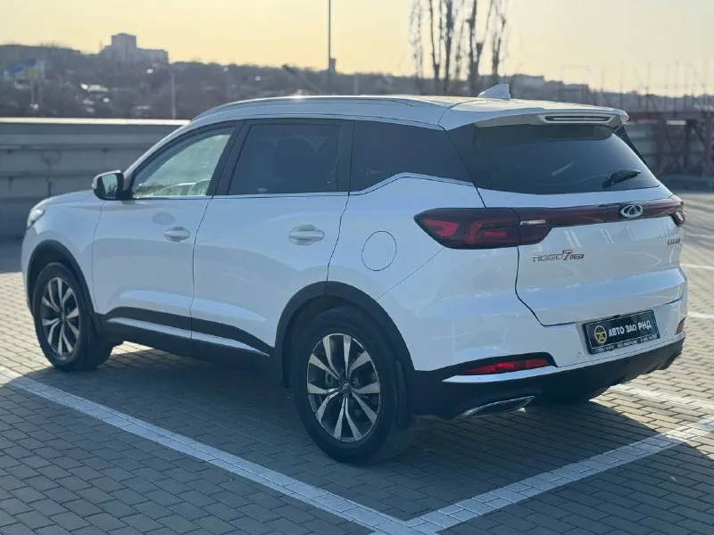 🚘 в продаже chery tiggo 7 pro год выпуска: 2023 пробег на табло: 55 137 км птс: электронный двигатель: 1.5 бензин трансмиссия: cvt vin: lvvdb21b4pd767186 цена: 1 340 000 руб. 📞 + 7 (938) 130-35-61 адрес: г. ростов-на-дону, тц «сиверс», пр. сиверса, 23 – как нас найти способы оплаты: — наличные; — кредит (20 банков); — безнал без ндс; — обмен на ваш авто. больше подробностей об авто и способах оплаты узнавайте у менеджера @autozaorndbot ___________ смотрите все авто в наличии – https://autozao. ru/ max. ru/auto_zao_rnd 💬 🗺️ присоединяйтесь к авто зао в других городах: — москва — краснодар - фотография - 3