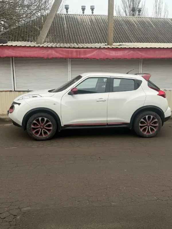 Nissan juke nismo 2013 г. 1, 6 л. пробег 100 000 передний привод 1 000 000 р. в отличном состоянии 2 комплекта резины контакты: + 7949 712 78 64 + 7 949 712 78 63 - фотография - 1