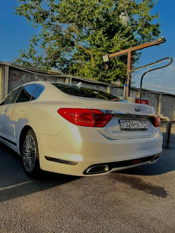 Минус 50₽на три-четыре дня, после верну цену. kia quoris 2013г. состояние 🔥автотека🌿без выплат и расчетов-страховых махинаций! заводской окрас!во владении 3-г. полностью обслужен, в машине есть все!!! кроме массажа))пробег 265 ценник 1,550🍋89185167550 шахты - фотография - 3