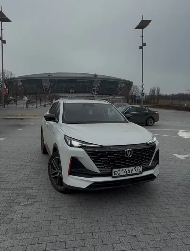 Changan сs55plus 1.5 turbo акпп 2023г 180л. с цена 1.050 руб срочно состояние новой машины кузов весь в родне, без дтп, стекла все родные кожаный салон и руль, панорамная крыша, мультируль, многофункциональный цветной дисплей, климат-контроль, подогрев сидений, электропривод сидений и зеркал, круиз-контроль, помощь при парковке, датчики света дождя и многое другое. пробег родной, безопасность тоже осмотр днр макеевка район пушка контакты: +7949 855 9051 - фотография - 1