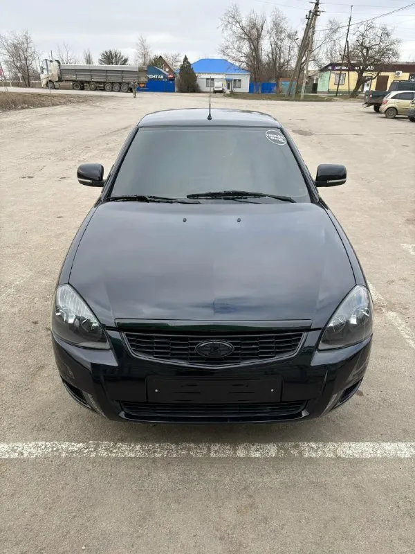 Приора 1 11 год люкс 2 владельца кондиционер работает печка греет, масло не есть. стоит планшет всё работает + установлена дорогая аудио система за 200тыс цена : 465 000 тр ( без музыки ) торг. контакты: https://vk. ru/id645278020 - фотография - 1