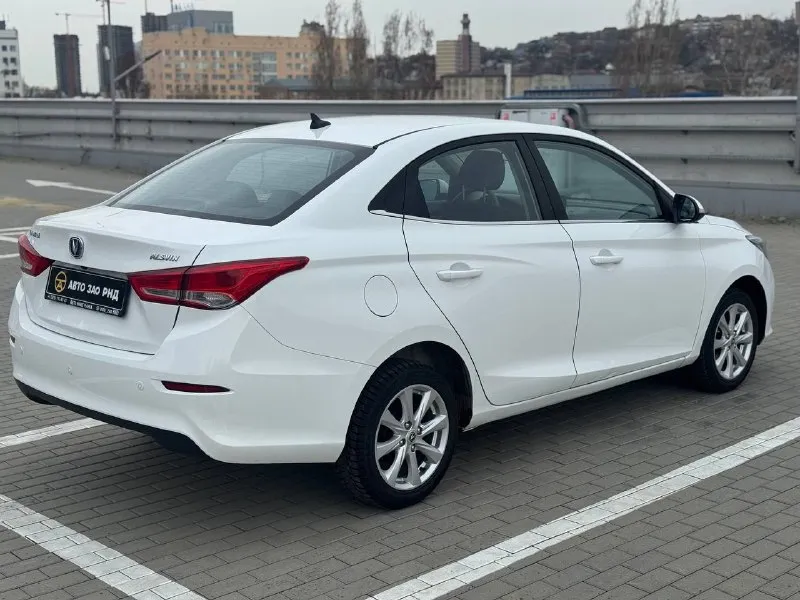 🚘 в продаже changan alsvin год выпуска: 2023 пробег на табло: 35 833 км птс: электронный двигатель: 1.5 бензин трансмиссия: amt vin: ls5a2ase0rd926804 цена: 860 000 новая цена: 840 000 руб. 📞 + 7 (938) 130-35-61 адрес: г. ростов-на-дону, тц «сиверс», пр. сиверса, 23 – как нас найти способы оплаты: — наличные; — кредит (20 банков); — безнал без ндс; — обмен на ваш авто. больше подробностей об авто и способах оплаты узнавайте у менеджера @autozaorndbot ___________ смотрите все авто в наличии – https://autozao. ru/ max. ru/auto_zao_rnd 💬 🗺️ присоединяйтесь к авто зао в других городах: — москва — краснодар — авто зао юг (новый регион) - фотография - 3