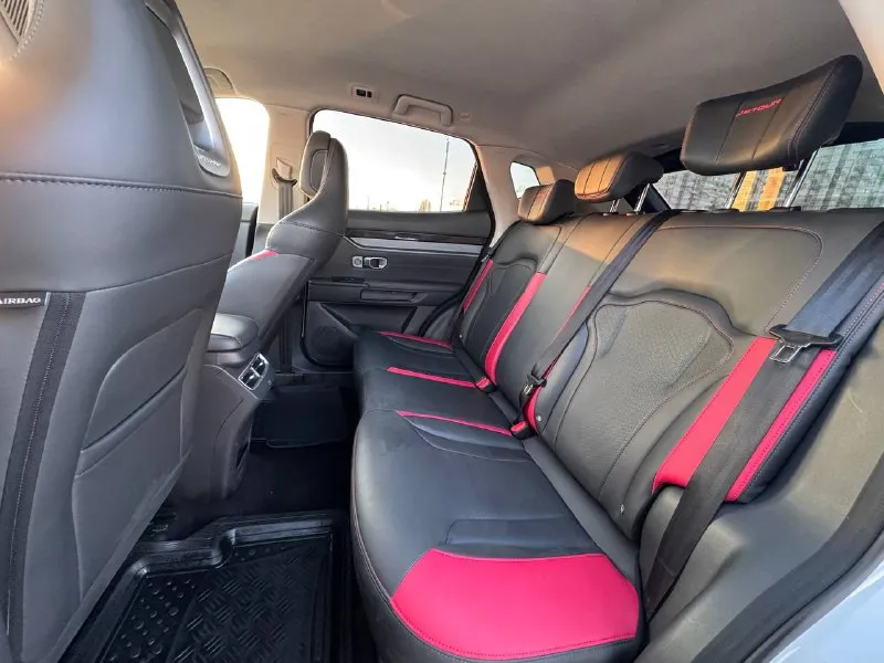 🚘 в продаже jetour dashing год выпуска: 2024 пробег на табло: 55 321 км птс: электронный двигатель: 1.5 бензин трансмиссия: amt vin: hjrpbgfb6rb202557 цена: 1 790 000 новая цена: 1 750 000 руб. 📞 + 7 (938) 130-35-61 адрес: г. ростов-на-дону, тц «сиверс», пр. сиверса, 23 – как нас найти способы оплаты: — наличные; — кредит (20 банков); — безнал без ндс; — обмен на ваш авто. больше подробностей об авто и способах оплаты узнавайте у менеджера @autozaorndbot ___________ смотрите все авто в наличии – https://autozao. ru/ max. ru/auto_zao_rnd 💬 🗺️ присоединяйтесь к авто зао в других городах: — москва — краснодар — авто зао юг (новый регион) - фотография - 7