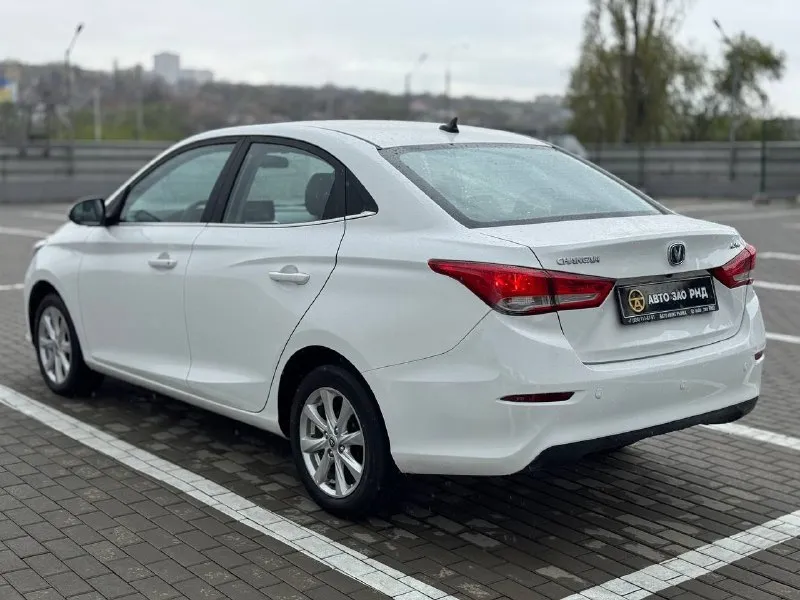 🚘 в продаже changan alsvin год выпуска: 2023 пробег на табло: 66 351 км птс: электронный двигатель: 1.5 бензин трансмиссия: амт vin: ls5a2ase0pd928145 цена: 830 000 руб. 📞 + 7 (938) 130-35-61 адрес: г. ростов-на-дону, тц «сиверс», пр. сиверса, 23 – как нас найти способы оплаты: — наличные; — кредит (20 банков); — безнал без ндс; — обмен на ваш авто. больше подробностей об авто и способах оплаты узнавайте у менеджера @autozaorndbot ___________ смотрите все авто в наличии – https://autozao. ru/ max. ru/auto_zao_rnd 💬 🗺️ присоединяйтесь к авто зао в других городах: — москва — краснодар — авто зао юг (новый регион) - фотография - 3