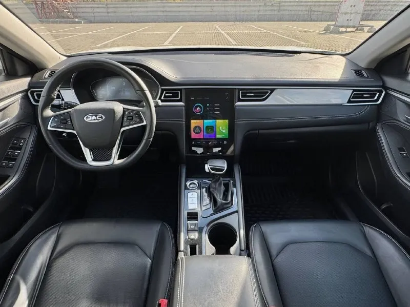 🚘 в продаже jac j7 год выпуска: 2023 пробег на табло: 58 403 км птс: электронный двигатель: 1.5 бензин трансмиссия: cvt vin: lj12fkt34p4024311 цена: 940 000 руб. 📞 + 7 (938) 130-35-61 адрес: г. ростов-на-дону, тц «сиверс», пр. сиверса, 23 – как нас найти способы оплаты: — наличные; — кредит (20 банков); — безнал без ндс; — обмен на ваш авто. больше подробностей об авто и способах оплаты узнавайте у менеджера @autozaorndbot ___________ смотрите все авто в наличии – https://autozao. ru/ max. ru/auto_zao_rnd 💬 🗺️ присоединяйтесь к авто зао в других городах: — москва — краснодар — авто зао юг (новый регион) - фотография - 7