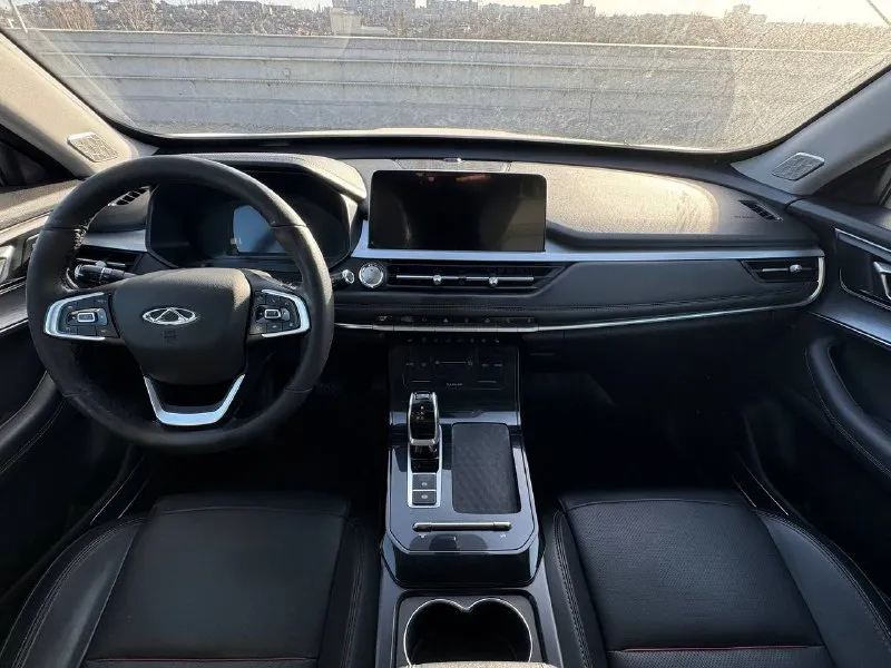 🚘 в продаже chery tiggo 7 pro год выпуска: 2023 пробег на табло: 56 516 км птс: электронный двигатель: 1.5 бензин трансмиссия: cvt vin: lvvdb21b0pd784292 цена: 1 330 000 руб. 📞 + 7 (938) 130-35-61 адрес: г. ростов-на-дону, тц «сиверс», пр. сиверса, 23 – как нас найти способы оплаты: — наличные; — кредит (20 банков); — безнал без ндс; — обмен на ваш авто. больше подробностей об авто и способах оплаты узнавайте у менеджера @autozaorndbot ___________ смотрите все авто в наличии – https://autozao. ru/ max. ru/auto_zao_rnd 💬 🗺️ присоединяйтесь к авто зао в других городах: — москва — краснодар — авто зао юг (новый регион) - фотография - 6