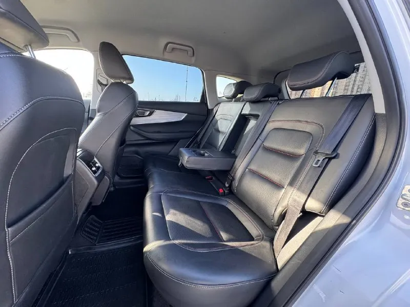 🚘 в продаже chery tiggo 7 pro год выпуска: 2023 пробег на табло: 56 516 км птс: электронный двигатель: 1.5 бензин трансмиссия: cvt vin: lvvdb21b0pd784292 цена: 1 330 000 руб. 📞 + 7 (938) 130-35-61 адрес: г. ростов-на-дону, тц «сиверс», пр. сиверса, 23 – как нас найти способы оплаты: — наличные; — кредит (20 банков); — безнал без ндс; — обмен на ваш авто. больше подробностей об авто и способах оплаты узнавайте у менеджера @autozaorndbot ___________ смотрите все авто в наличии – https://autozao. ru/ max. ru/auto_zao_rnd 💬 🗺️ присоединяйтесь к авто зао в других городах: — москва — краснодар — авто зао юг (новый регион) - фотография - 8