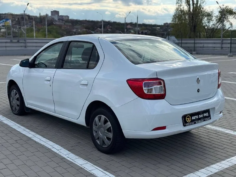 🚘 в продаже renault logan год выпуска: 2021 пробег на табло: 84 567 км птс: электронный двигатель: 1.6 бензин трансмиссия: мт vin: x7l4srlv468420512 цена: 580 000 руб. 📞 + 7 (938) 130-35-61 адрес: г. ростов-на-дону, тц «сиверс», пр. сиверса, 23 – как нас найти способы оплаты: — наличные; — кредит (20 банков); — безнал без ндс; — обмен на ваш авто. больше подробностей об авто и способах оплаты узнавайте у менеджера @autozaorndbot ___________ смотрите все авто в наличии – https://autozao. ru/ max. ru/auto_zao_rnd 💬 🗺️ присоединяйтесь к авто зао в других городах: — москва — краснодар — авто зао юг (новый регион) - фотография - 1