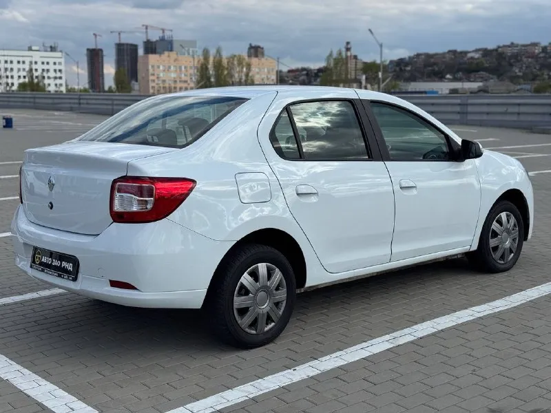 🚘 в продаже renault logan год выпуска: 2021 пробег на табло: 84 567 км птс: электронный двигатель: 1.6 бензин трансмиссия: мт vin: x7l4srlv468420512 цена: 580 000 руб. 📞 + 7 (938) 130-35-61 адрес: г. ростов-на-дону, тц «сиверс», пр. сиверса, 23 – как нас найти способы оплаты: — наличные; — кредит (20 банков); — безнал без ндс; — обмен на ваш авто. больше подробностей об авто и способах оплаты узнавайте у менеджера @autozaorndbot ___________ смотрите все авто в наличии – https://autozao. ru/ max. ru/auto_zao_rnd 💬 🗺️ присоединяйтесь к авто зао в других городах: — москва — краснодар — авто зао юг (новый регион) - фотография - 2