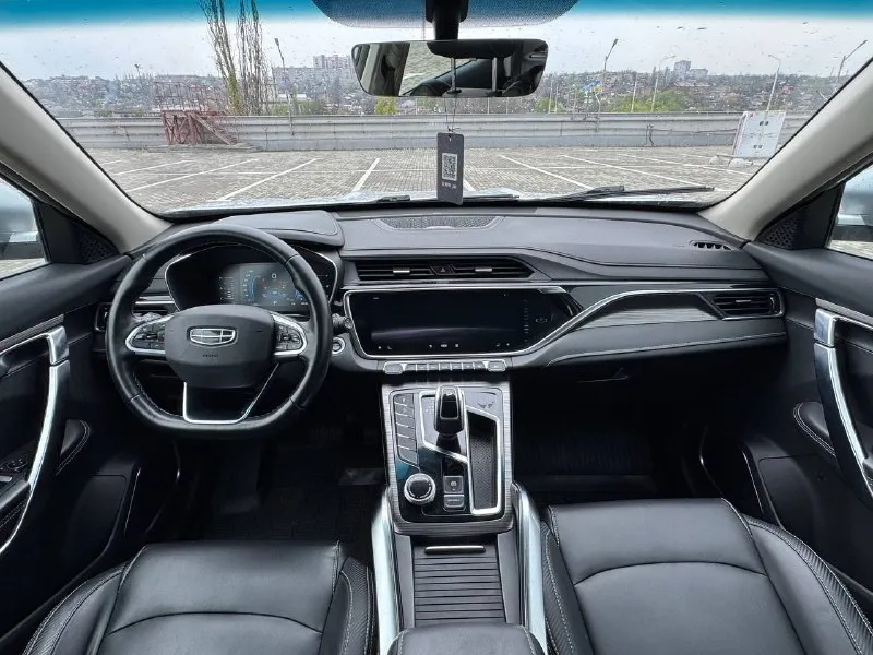 🚘 в продаже geely atlas pro год выпуска: 2023 пробег на табло: 71 059 км птс: электронный двигатель: 1.5 бензин трансмиссия: at vin: y4k8722z9pb305133 цена: 1 440 000 руб. 📞 + 7 (938) 130-35-61 адрес: г. ростов-на-дону, тц «сиверс», пр. сиверса, 23 – как нас найти способы оплаты: — наличные; — кредит (20 банков); — безнал без ндс; — обмен на ваш авто. больше подробностей об авто и способах оплаты узнавайте у менеджера @autozaorndbot ___________ смотрите все авто в наличии – https://autozao. ru/ max. ru/auto_zao_rnd 💬 🗺️ присоединяйтесь к авто зао в других городах: — москва — краснодар — авто зао юг (новый регион) - фотография - 5