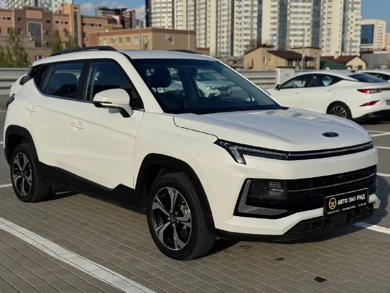 🚘 в продаже москвич 3 год выпуска: 2024 пробег на табло: 69 527 км птс: электронный двигатель: 1.5 бензин трансмиссия: cvt vin: x7lja13bac1008571 цена: 1 290 000 руб. 📞 + 7 (938) 130-35-61 адрес: г. ростов-на-дону, тц «сиверс», пр. сиверса, 23 – как нас найти способы оплаты: — наличные; — кредит (20 банков); — безнал без ндс; — обмен на ваш авто. больше подробностей об авто и способах оплаты узнавайте у менеджера @autozaorndbot ___________ смотрите все авто в наличии – https://autozao. ru/ max. ru/auto_zao_rnd 💬 🗺️ присоединяйтесь к авто зао в других городах: — москва — краснодар — авто зао юг (новый регион) - фотография - 1