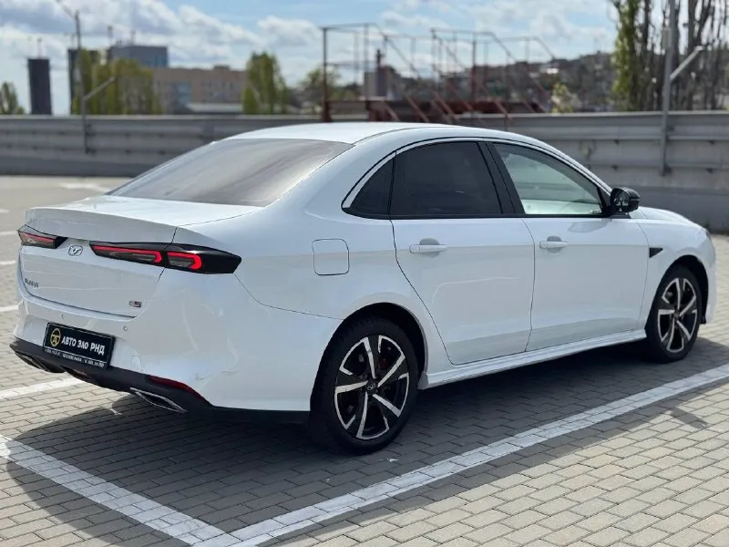 🚘 в продаже kaiyi e5 год выпуска: 2023 пробег на табло: 54 451 км птс: электронный двигатель: 1.5 бензин трансмиссия: cvt vin: xuuja2g23p0001710 цена: 1 050 000 руб. 📞 + 7 (938) 130-35-61 адрес: г. ростов-на-дону, тц «сиверс», пр. сиверса, 23 – как нас найти способы оплаты: — наличные; — кредит (20 банков); — безнал без ндс; — обмен на ваш авто. больше подробностей об авто и способах оплаты узнавайте у менеджера @autozaorndbot ___________ смотрите все авто в наличии – https://autozao. ru/ max. ru/auto_zao_rnd 💬 🗺️ присоединяйтесь к авто зао в других городах: — москва — краснодар — авто зао юг (новый регион) - фотография - 4