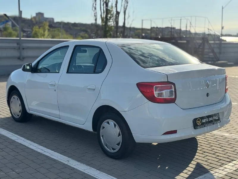 🚘 в продаже renault logan год выпуска: 2021 пробег на табло: 136 096 км птс: электронный двигатель: 1.6 бензин трансмиссия: мт vin: x7l4srlv468417534 цена: 570 000 руб. 📞 + 7 (938) 130-35-61 адрес: г. ростов-на-дону, тц «сиверс», пр. сиверса, 23 – как нас найти способы оплаты: — наличные; — кредит (20 банков); — безнал без ндс; — обмен на ваш авто. больше подробностей об авто и способах оплаты узнавайте у менеджера @autozaorndbot ___________ смотрите все авто в наличии – https://autozao. ru/ max. ru/auto_zao_rnd 💬 🗺️ присоединяйтесь к авто зао в других городах: — москва — краснодар — авто зао юг (новый регион) - фотография - 3