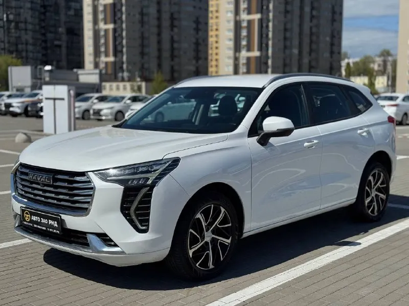 🚘 в продаже haval jolion год выпуска: 2022 пробег на табло: 73 359 км птс: электронный двигатель: 1.5 бензин трансмиссия: amt vin: xzgee04a9na822678 цена: 1 230 000 руб. 📞 + 7 (938) 130-35-61 адрес: г. ростов-на-дону, тц «сиверс», пр. сиверса, 23 – как нас найти способы оплаты: — наличные; — кредит (20 банков); — безнал без ндс; — обмен на ваш авто. больше подробностей об авто и способах оплаты узнавайте у менеджера @autozaorndbot ___________ смотрите все авто в наличии – https://autozao. ru/ max. ru/auto_zao_rnd 💬 🗺️ присоединяйтесь к авто зао в других городах: — москва — краснодар — авто зао юг (новый регион) - фотография - 1