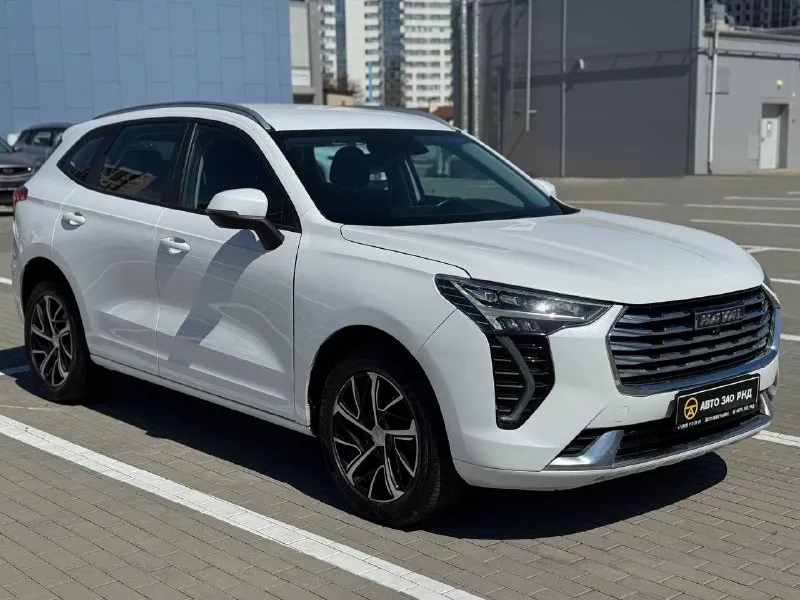 🚘 в продаже haval jolion год выпуска: 2022 пробег на табло: 73 359 км птс: электронный двигатель: 1.5 бензин трансмиссия: amt vin: xzgee04a9na822678 цена: 1 230 000 руб. 📞 + 7 (938) 130-35-61 адрес: г. ростов-на-дону, тц «сиверс», пр. сиверса, 23 – как нас найти способы оплаты: — наличные; — кредит (20 банков); — безнал без ндс; — обмен на ваш авто. больше подробностей об авто и способах оплаты узнавайте у менеджера @autozaorndbot ___________ смотрите все авто в наличии – https://autozao. ru/ max. ru/auto_zao_rnd 💬 🗺️ присоединяйтесь к авто зао в других городах: — москва — краснодар — авто зао юг (новый регион) - фотография - 2