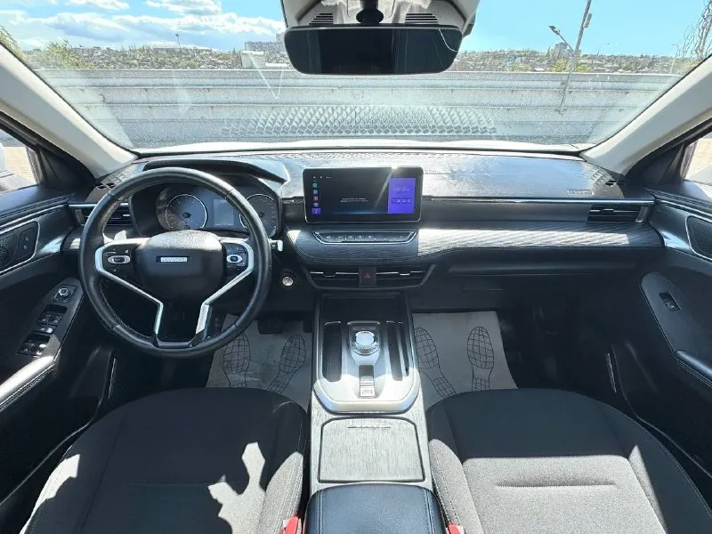 🚘 в продаже haval jolion год выпуска: 2022 пробег на табло: 73 359 км птс: электронный двигатель: 1.5 бензин трансмиссия: amt vin: xzgee04a9na822678 цена: 1 230 000 руб. 📞 + 7 (938) 130-35-61 адрес: г. ростов-на-дону, тц «сиверс», пр. сиверса, 23 – как нас найти способы оплаты: — наличные; — кредит (20 банков); — безнал без ндс; — обмен на ваш авто. больше подробностей об авто и способах оплаты узнавайте у менеджера @autozaorndbot ___________ смотрите все авто в наличии – https://autozao. ru/ max. ru/auto_zao_rnd 💬 🗺️ присоединяйтесь к авто зао в других городах: — москва — краснодар — авто зао юг (новый регион) - фотография - 5