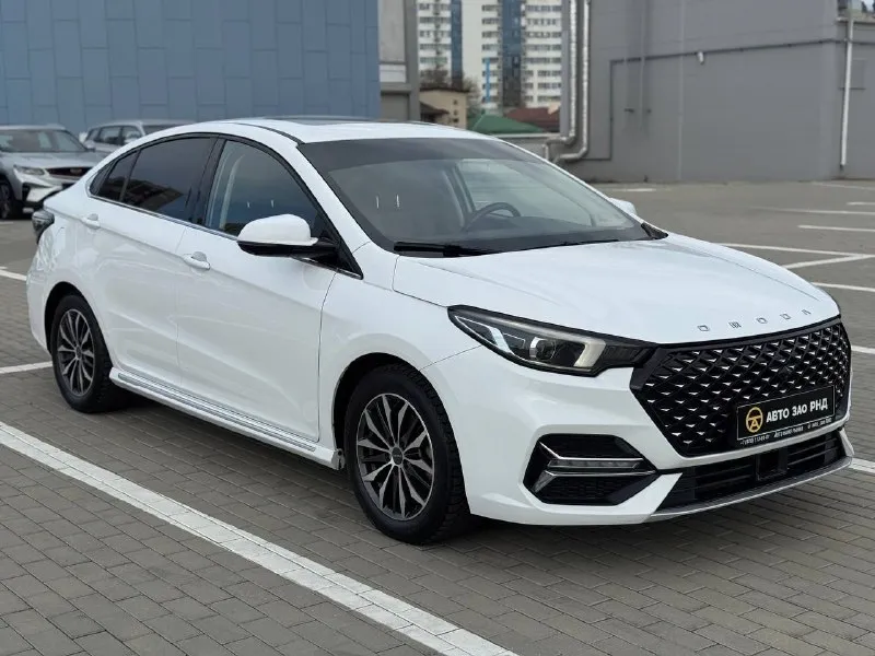 🚘 в продаже omoda s5 год выпуска: 2023 пробег на табло: 47 701 км птс: электронный, юр. чистый двигатель: 1.5 бензин трансмиссия: cvt vin: lvvdc21b1pd207428 цена: 1 070 000 руб. 📞 + 7 (938) 130-35-61 адрес: г. ростов-на-дону, тц «сиверс», пр. сиверса, 23 – как нас найти способы оплаты: — наличные; — кредит (20 банков); — безнал без ндс; — обмен на ваш авто. больше подробностей об авто и способах оплаты узнавайте у менеджера @autozaorndbot ___________ смотрите все авто в наличии – https://autozao. ru/ max. ru/auto_zao_rnd 💬 🗺️ присоединяйтесь к авто зао в других городах: — москва — краснодар — авто зао юг (новый регион) - фотография - 1