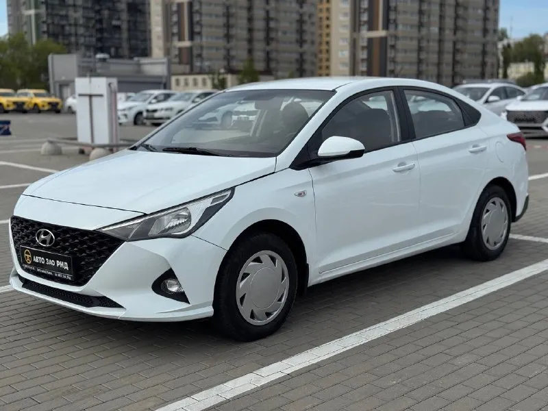 🚘 в продаже hyundai solaris год выпуска: 2020 пробег на табло: 137 745 км птс: электронный, юр. чистый двигатель: 1.4 бензин трансмиссия: at vin: z94k241bbmr259909 цена: 860 000 руб. 📞 + 7 (938) 130-35-61 адрес: г. ростов-на-дону, тц «сиверс», пр. сиверса, 23 – как нас найти способы оплаты: — наличные; — кредит (20 банков); — безнал без ндс; — обмен на ваш авто. больше подробностей об авто и способах оплаты узнавайте у менеджера @autozaorndbot ___________ смотрите все авто в наличии – https://autozao. ru/ max. ru/auto_zao_rnd 💬 🗺️ присоединяйтесь к авто зао в других городах: — москва — краснодар — авто зао юг (новый регион) - фотография - 1